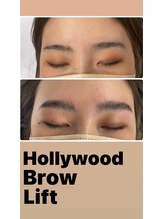 アイ アンド ネイル ドル(Dollar)/HollywoodBrowLift