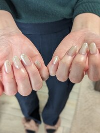 ワンカラー　乳白色　ラメ