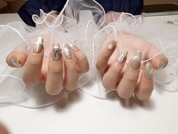 ズンビーネイル(Zunbee nail)/マグネット