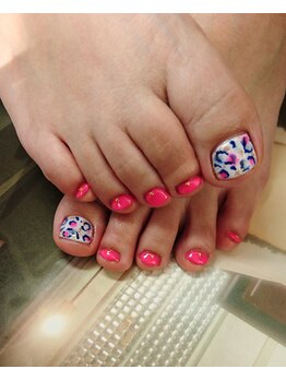 アンアント(An-ant)/ピンクレオパード柄フットネイル