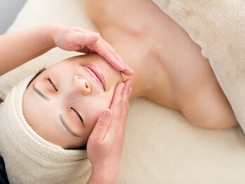 エミナル バイ ニコドット(Eminal by nico.)/フェイシャルマッサージ