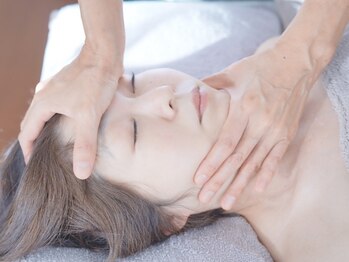 美骨製作所アクア(aqua)の写真/【40歳からの顔の広がり】たった１回でキュッ！と引き上げ★全身＋顔の骨格矯正で土台からリフトアップ♪