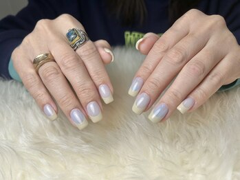 ベースカラー+フレンチネイル