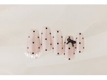 ヴァンネイル(VINGT NAIL nail&eye beauty)/透け感ドットの大人かわいい
