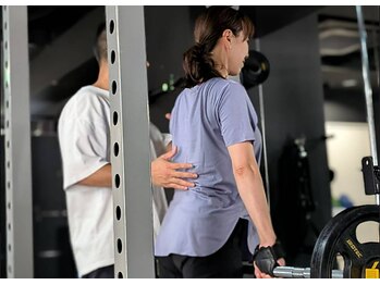 ヘラクライズフィットネス(HERCULIZE FITNESS)の写真/【灘駅徒歩3分】エビデンスに基づいた指導で,目的に合ったトレーニングを提供。運動が苦手な方も安心◎