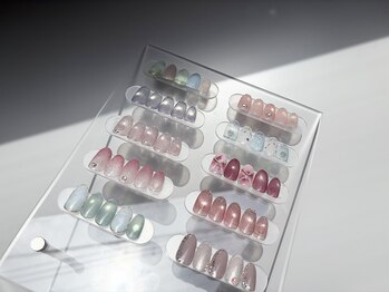 apricocoの写真/特別な空間でリフレッシュ！白基調の完全個室コンテナサロンで輝く指先に★ 
