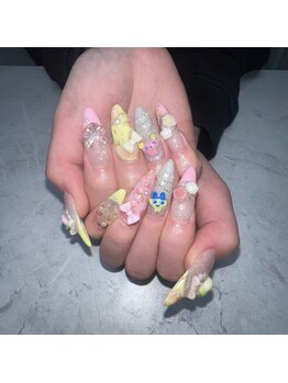 エピュール(Epurer)の写真/視線を集める個性派ネイル♪