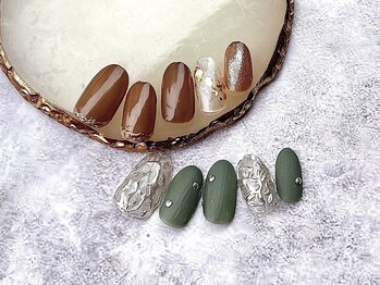 キュアバイアニーアンドジーノ(Qa by Annie&Gino)/《キャンペーンネイル第1弾》