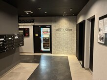 アールエスト(R EST.)/サロンへの道案内11