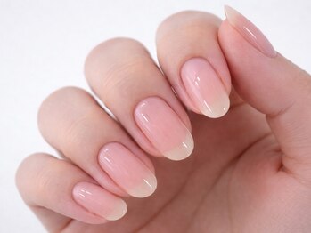 TREAT　西宮北口店【パラジェル・フィルイン・育爪ネイルケア】の写真/上品なツヤ感に感動◆指先を美しく魅せる繊細な技術で、自分史上最高の輝きに！ご褒美時間にも♪