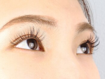 リリア アイ ビューティー(Lilia eye beauty)/