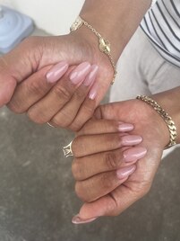 ベイビーピンク愛されネイル