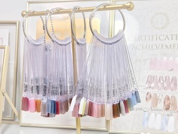 リュネル(lunel)の写真/【NEWOPEN】お仕事でもしっかり可愛くリーズナブルに楽しめるシンプルデザインが中心に人気のメニュー多数