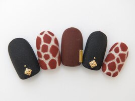 キリン柄ネイル 90分6930円