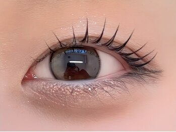 プラスエオノ エオノ(Plus Eono)/パリジェンヌラッシュリフト