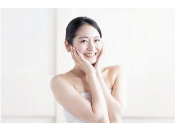 ラウレア 西条店(LAULEA)の写真/毛穴の黒ずみ・産毛をまとめてケア◎透明感のあるなめらか肌へ♪毛穴洗浄＋顔脱毛 /4400円