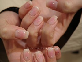 上品チークネイル[ジェルネイル]