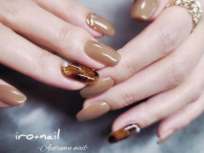 イロ プラス ネイル(iro + nail)の写真