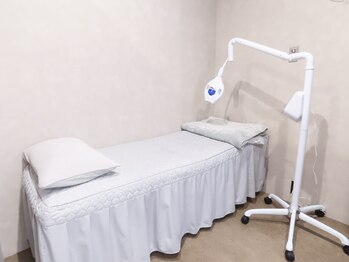 ホワイトニングビューティー 金沢駅前店(WHITENING BEAUTY)/ベッドもご用意あります*