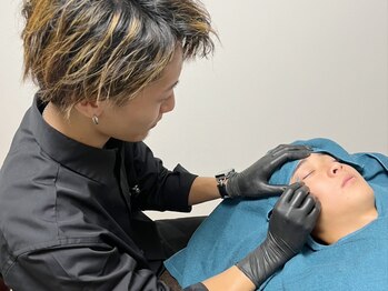 マリン(Marin)の写真/垢抜け！産毛レスのモテ肌へ★【メンズアイブロウ（眉毛）WAX＆全顔フェイシャルWAX】男性スタッフ在籍！