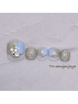 ティーエヌ 三軒茶屋駅前店/1月フット6900円→オフ込4500円