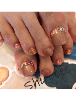 トータルサロン 白べぇーっ プラス/秋カラーフットネイル☆