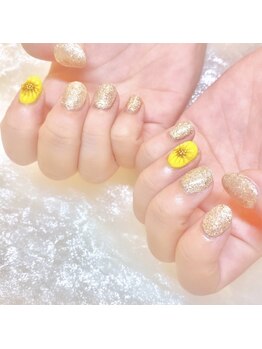 アイラッシュサロンアールツー(eyelash salon R2)/ひまわり　ぷっくりネイル