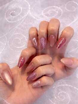 6611の写真/《大人気マグネットネイル》シンプルに一癖。気分の上がるそんなネイルをご提供★あなたの理想を叶えます
