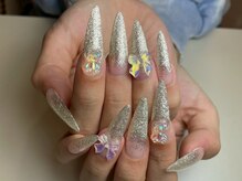 Luo Silque 立川 まつげパーマ/パリジェンヌ/マツエク/LED/韓国/パラジェル/長さだし/パリジェンヌ/マツエク