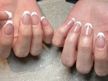 ピンクフレンチネイル
