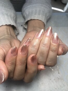 ヘアーアンドネイル ルシア(Hair&Nail Lucia)/ラメグラデーション