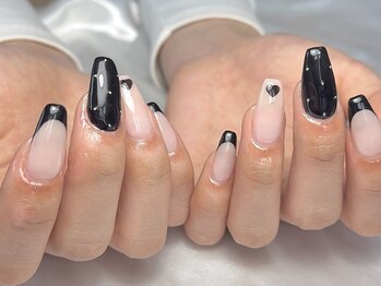 ラズワルド(Lazward)/大人可愛い＊ブラックフレンチ