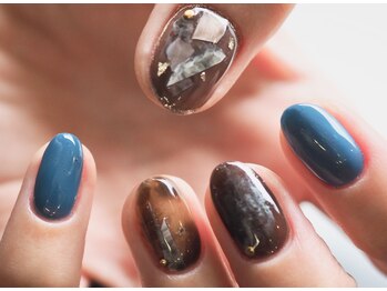 エクリュ(ecru)/持ち込みアートデザイン