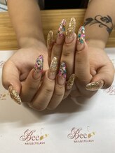 ビー 八女店(Bee)/スカルプ付け放題5本コース*