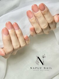 シンプル　グラデーションネイル