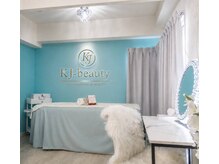 ケージェイビューティー 新大久保(KJ-beauty)の雰囲気(ブルーと白を基調といた落ち着いたリラックスできる空間です。)