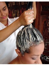 フー(fuu)/インドのクリームヘッドスパ