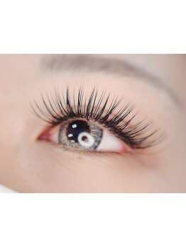 ボリュームのある目元にしたい