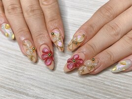 個性派ネイル