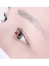 ボーンブライト(BORNBRIGHT)/