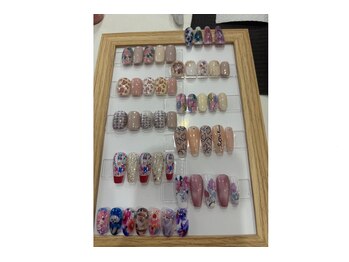 Nail Rin studio 渋谷本店【最新ネイルプリンター導入】【9月下旬 NEW OPEN(予定)】の写真/【オフィスで褒められる上品ネイル】1本35秒の密着プリントで、手描きを超えた指先へ♪