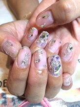 トータルサロン 白べぇーっ プラス/スタッフネイル♪