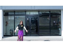 アイリス(IRIS)の雰囲気（駐車場はお店の前に☆私が立っている所に停めてくださいね♪♪）