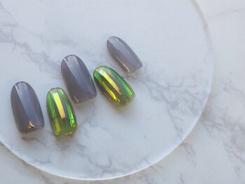 カトルナフ(quatre fois neuf)/くすみカラーとポイントミラー