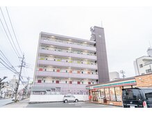 リラクゼーション ハル(リラクゼーション・HALU)/店舗が入っているビル外観