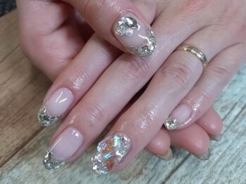 爪工房 コォム(kam)の写真/《アートも楽しみたい大人女性へ◎》気になるデザインはフォトギャラリーを要check!!理想の指先へ♪