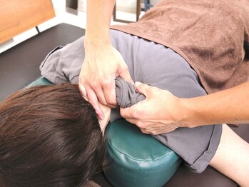 やなぎ整体院 大井町店の写真/【頭痛専門】頭痛の原因となるつらい首・肩の重だるさを徹底ケア！プロの技術でスッキリ軽い体へ導きます◎