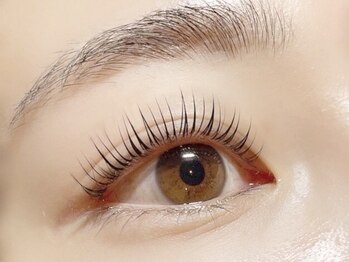 マドンナリリー(Madonna Lily)/パリジェンヌラッシュリフト☆