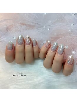 リッシュ ドゥ(RICHE deux)/冬のガーリーネイル