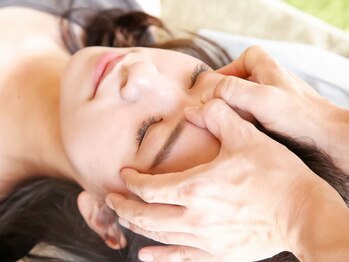 クロック(KuRock)/リンパマッサージ/小顔/整体